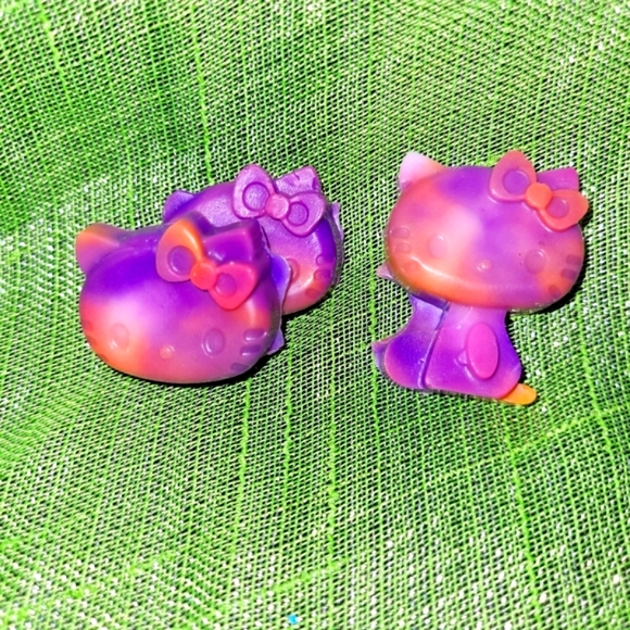🎀Free With A Bundle Of 2 or More Item's🎀Handcrafted 🫧 Hello Kitty Soap 🫧 - Picture 5 of 14